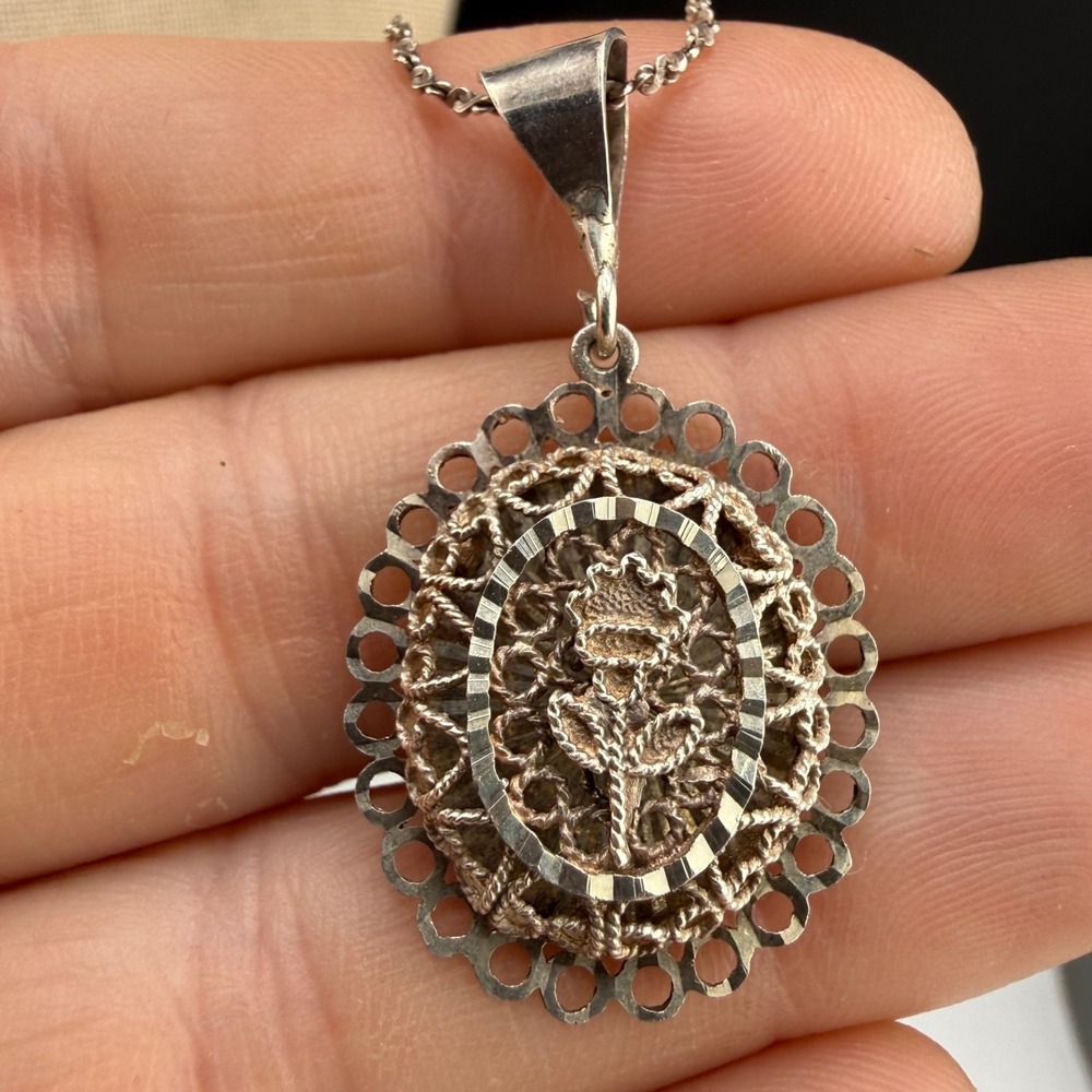 Vintage Estate Necklace Silver Filigree Flower Pendant Italy 22"